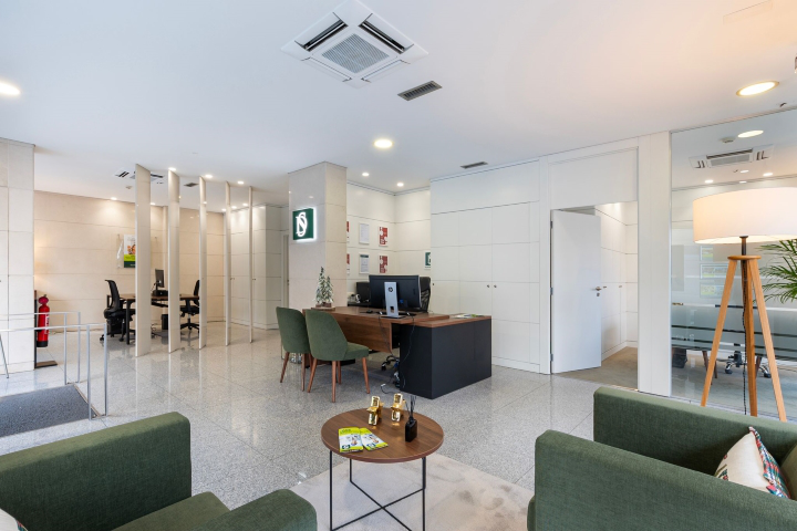 Vista interna loja vila do Conde